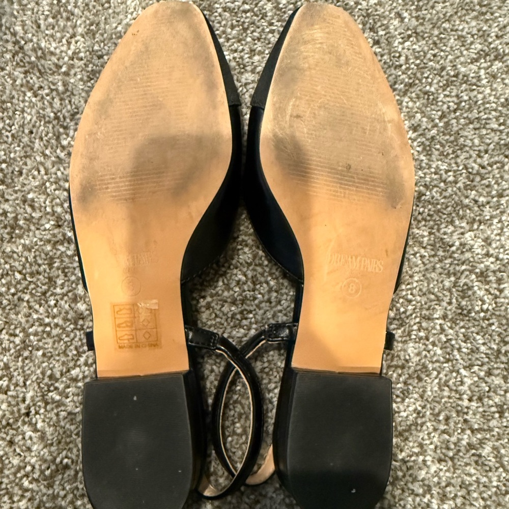 Stylish Black Women's Shoes - Picture 2 of 2